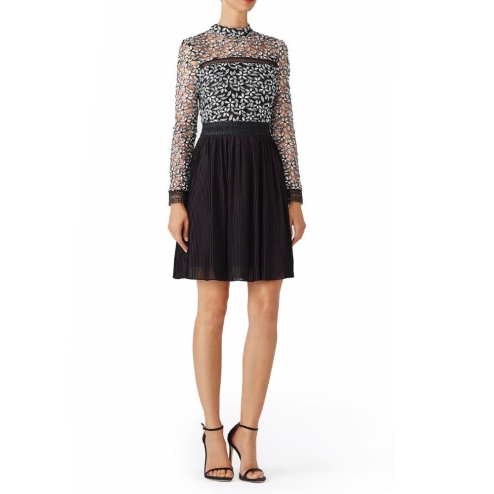 Alexia Admor Pleated Illusion Dress (XL)